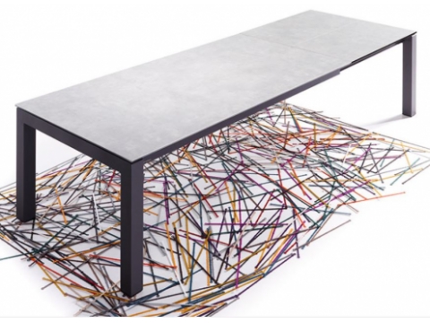 Table avec plateau céramique